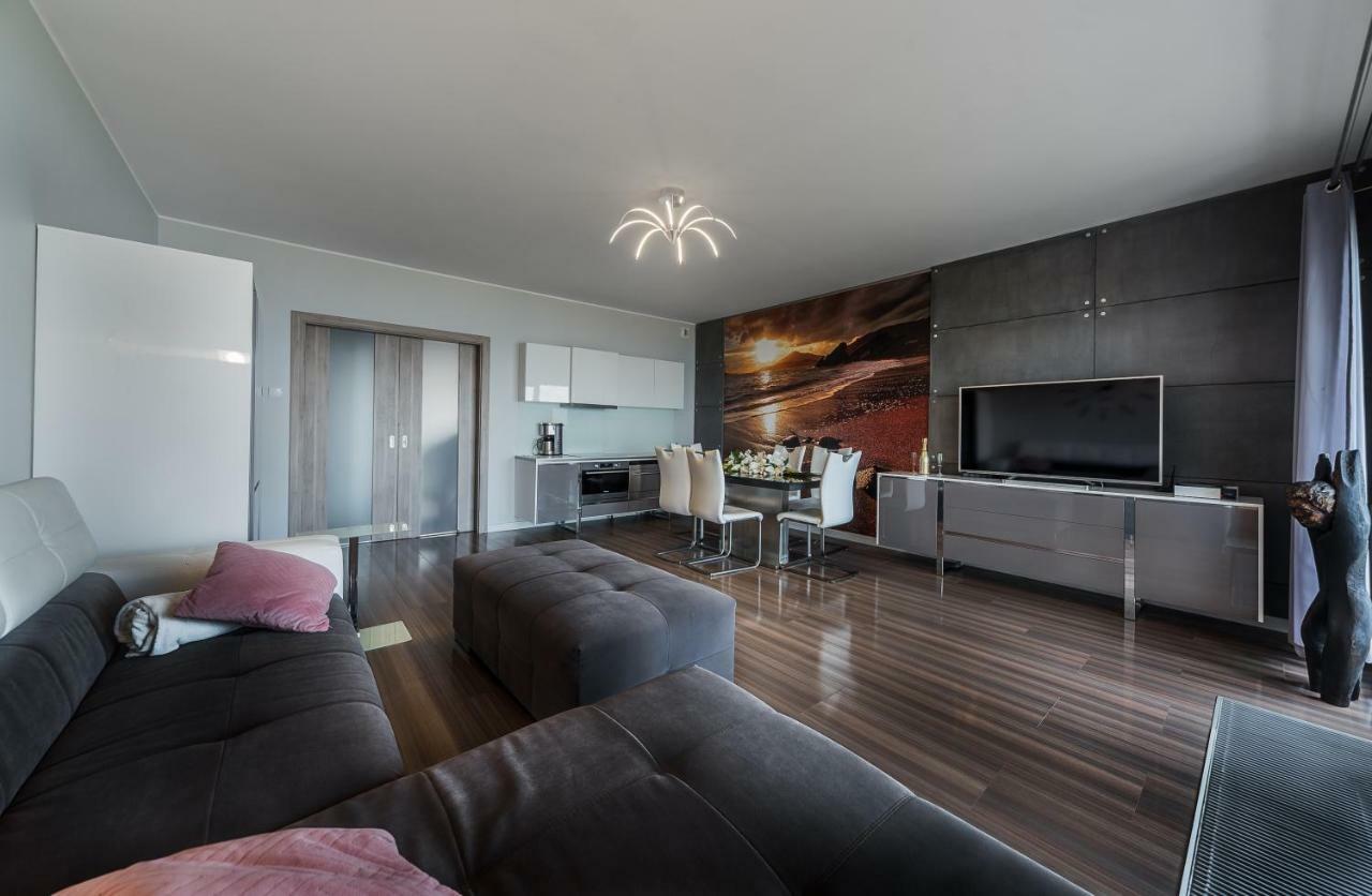 Apartament Superior De Lux - Porta Mare ジブヌベク エクステリア 写真