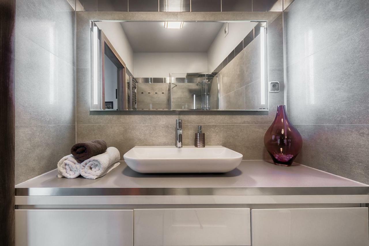 Apartament Superior De Lux - Porta Mare ジブヌベク エクステリア 写真